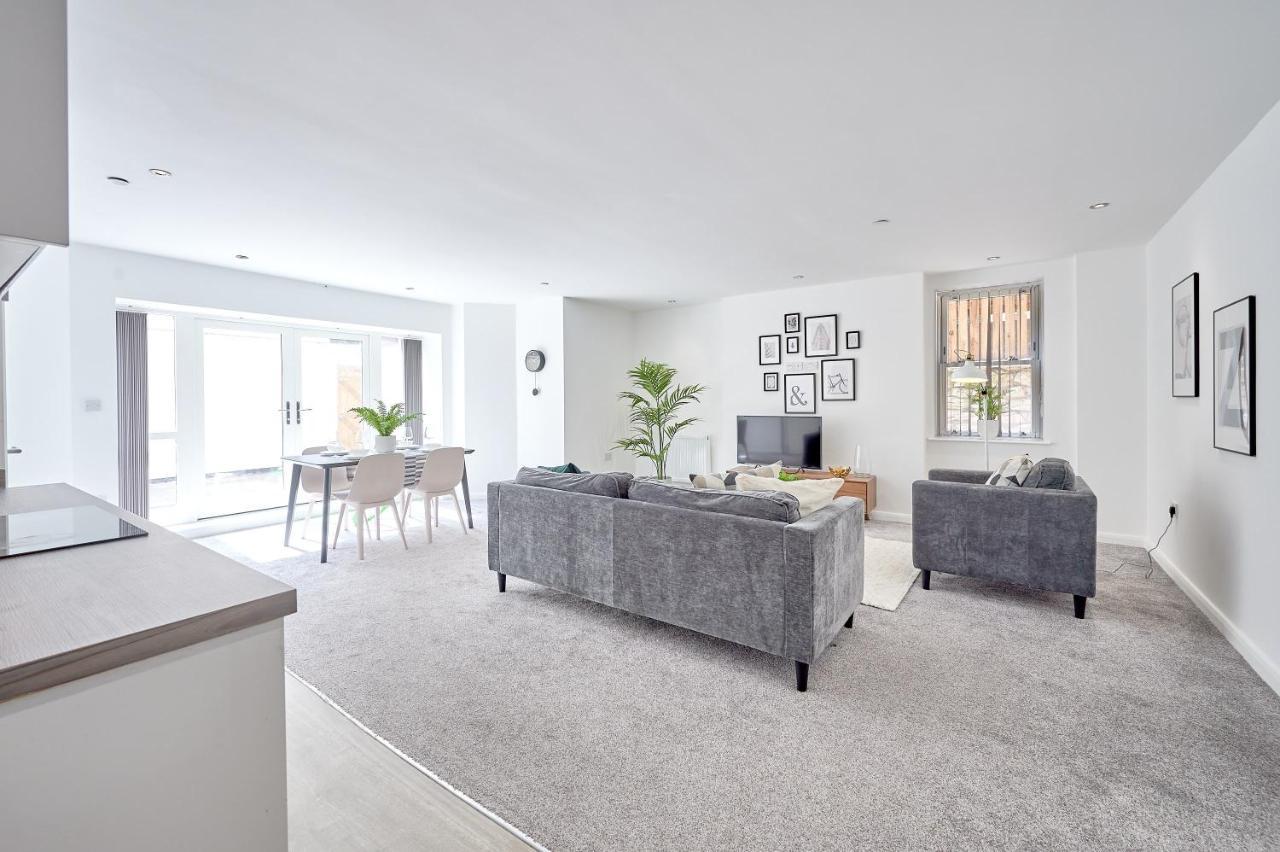 Modern 2 Bedroom Apartment In Preston Preston  Exterior foto